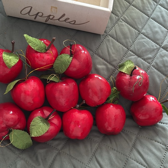 EUC 12 vintage red apple ornaments 2” x 1.5” - Picture 4 of 6